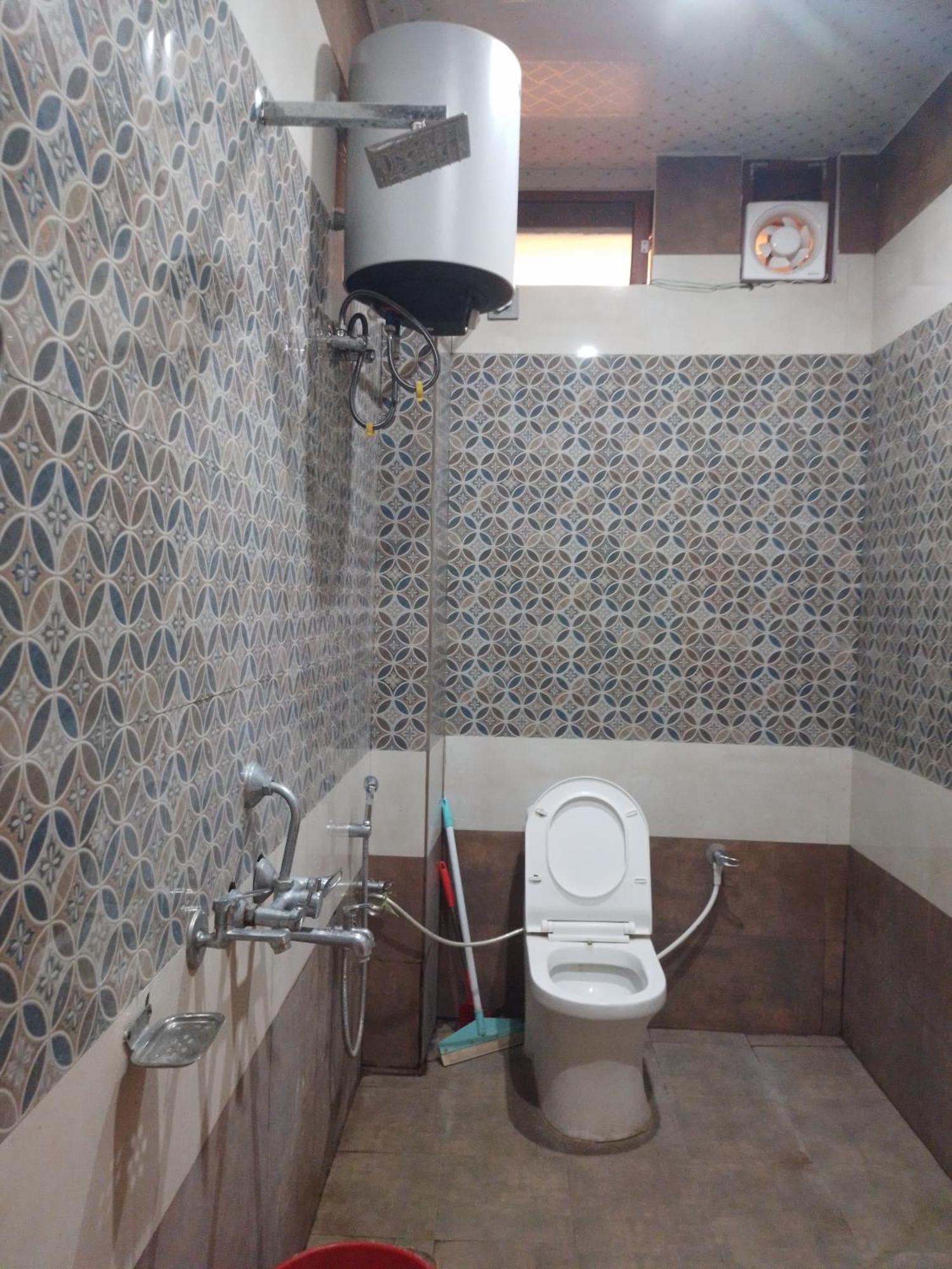 Siyaram Kunj Hotel Ayodhya Buitenkant foto